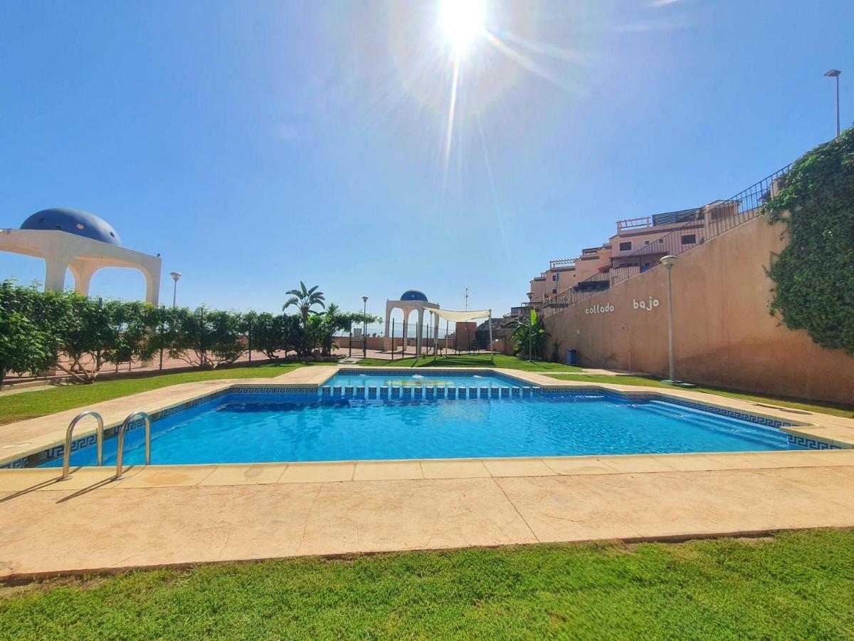 2 PISCINAS más AIRE ACONDICIONADO más PARKING Águilas Exterior foto